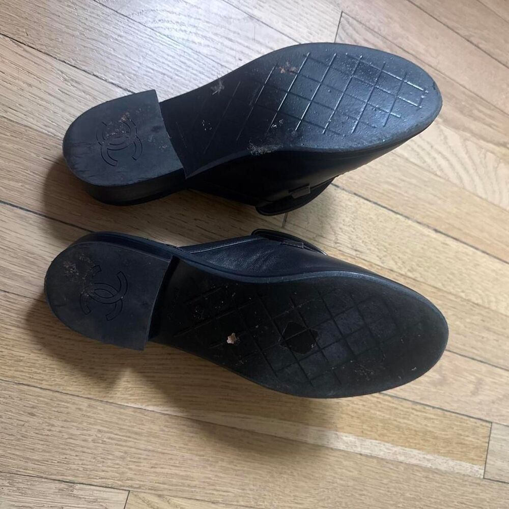 Chanel Women's Black Mules - Picture 4 of 5